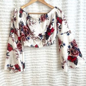 NWOT Cropped off the shoulder bell sleeve floral blouse top